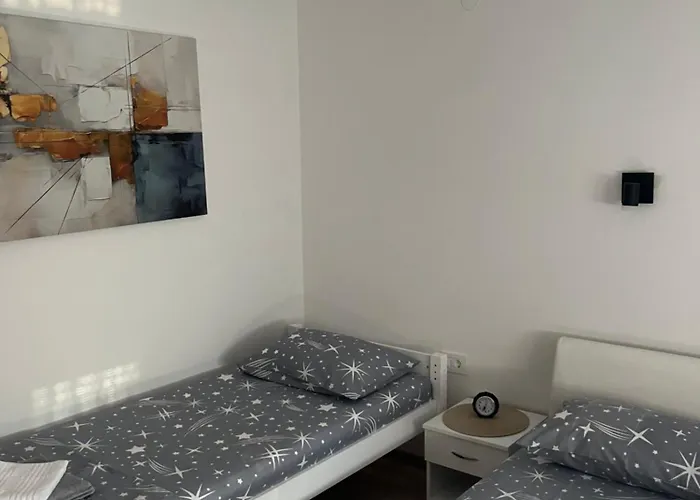 Vulevu Apartman *